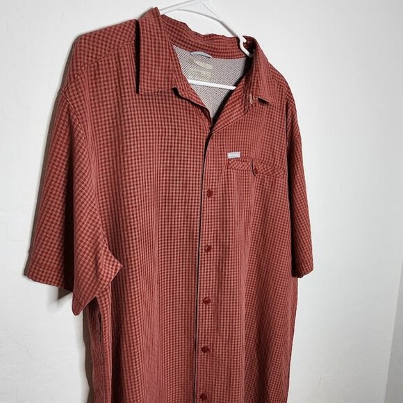Columbia Men's Short Sleeve Button-down Shirt - Picture 3 of 5